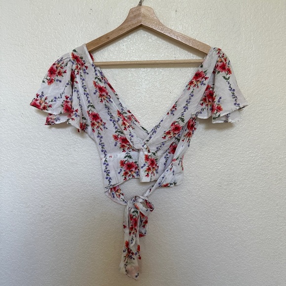 Forever 21 White Floral Wrap Tie Crop Top Blouse Ruffle Women’s Summer Spring - Picture 9 of 11